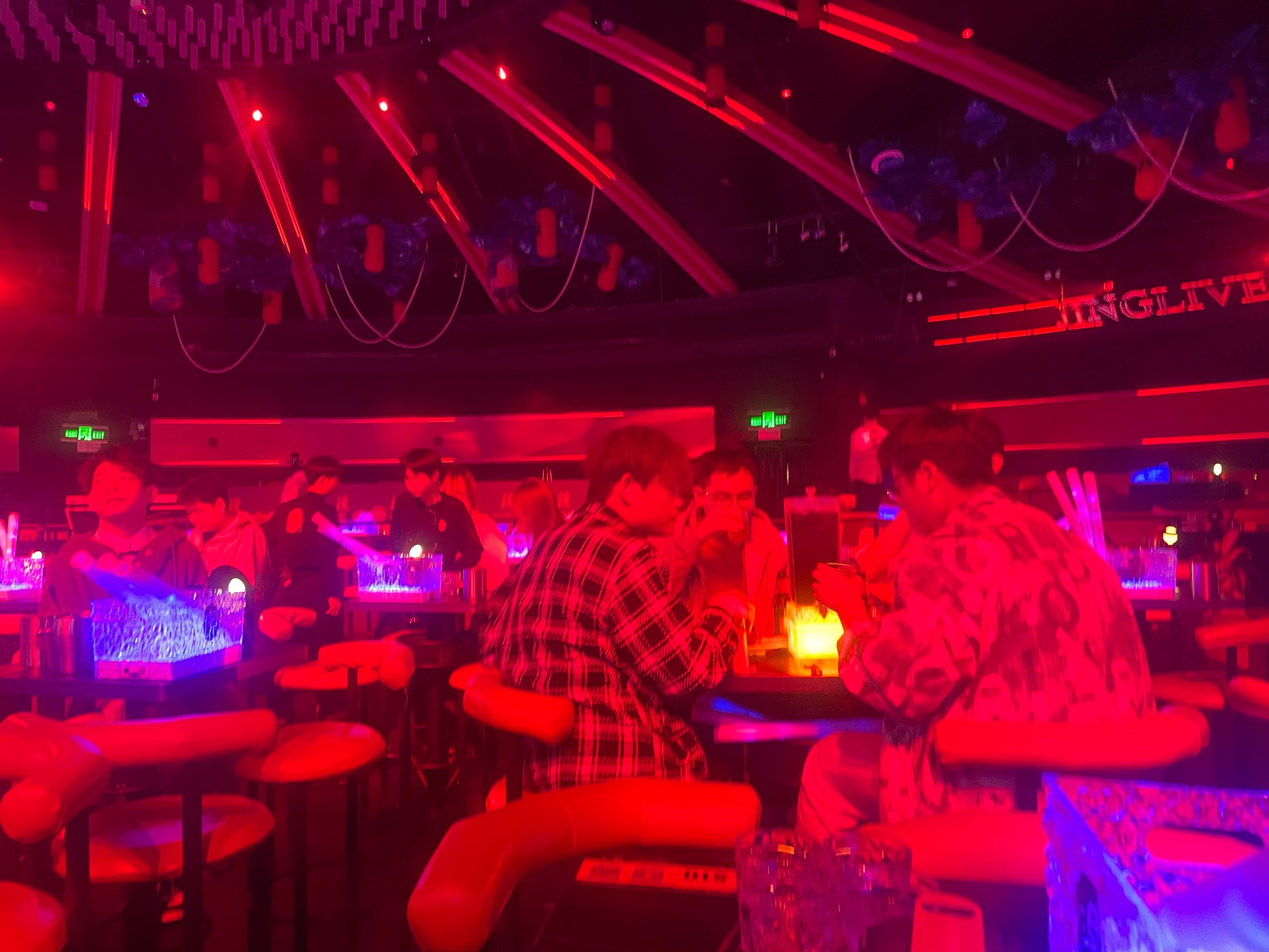 宝鸡商务ktv怎么玩尽享高端娱乐体验-扶风县ktv预定